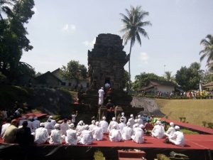 Grebek Sawentar